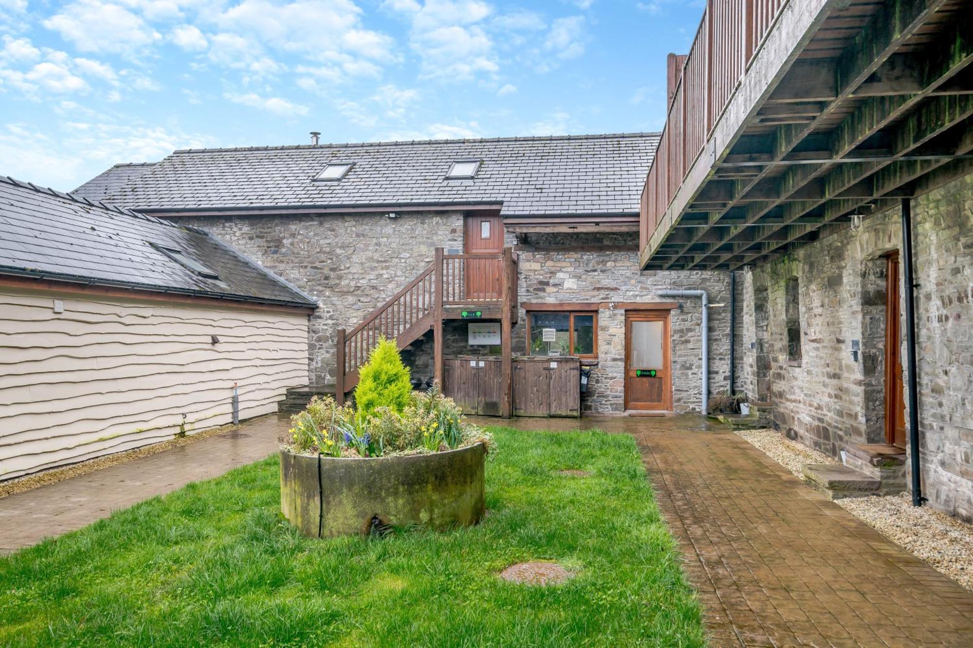 Vale Farm Cottages Brecon Exterior foto